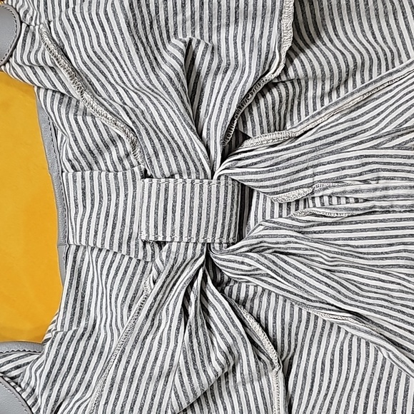 Candie's grey white striped t-shirt fabric purse - Picture 2 of 3